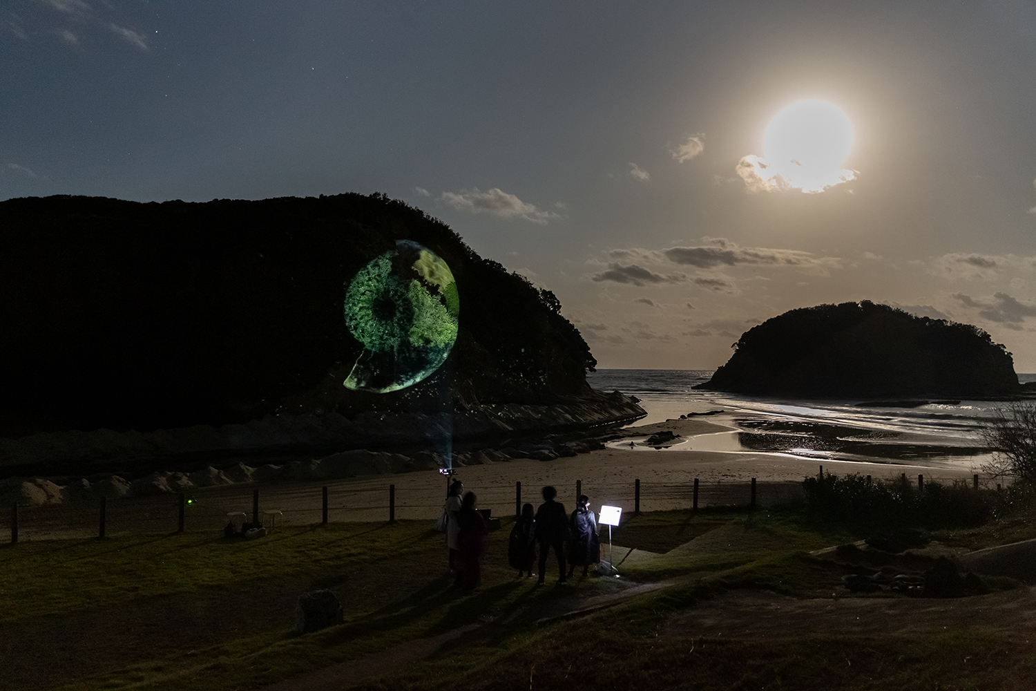 Outdoor screening of AKI INOMATA “Think Evolution #1 : Kiku-ishi(Ammonite)”