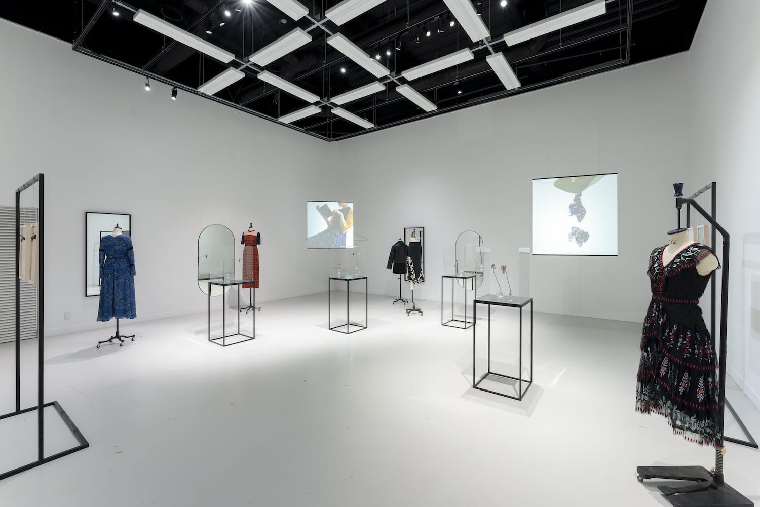 Installation view of “Seian University of Art and Design”